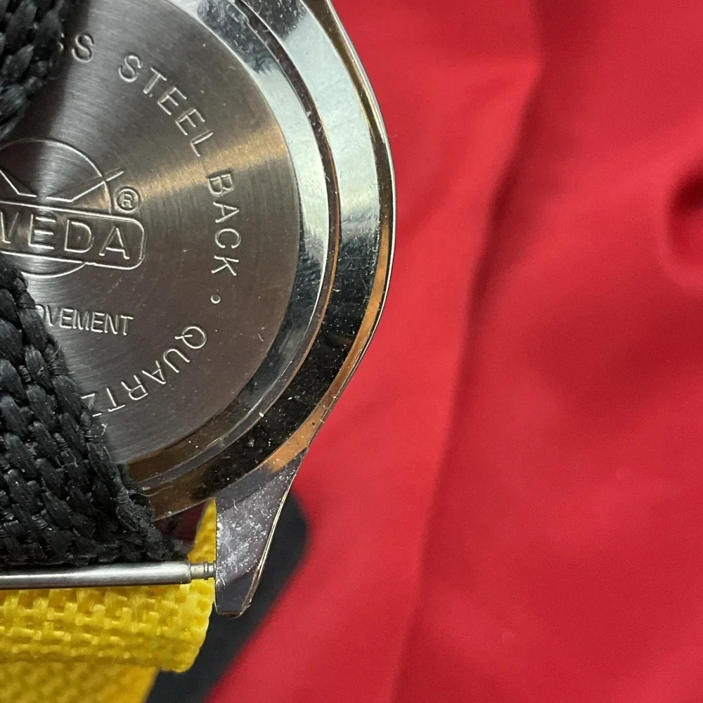 Black Yellow &‎ Silver Toned Wristwatch Luminous Hands New Battery